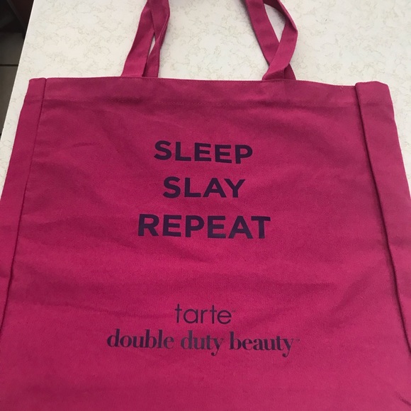 Pink Tarte Beauty Bag - Picture 2 of 3